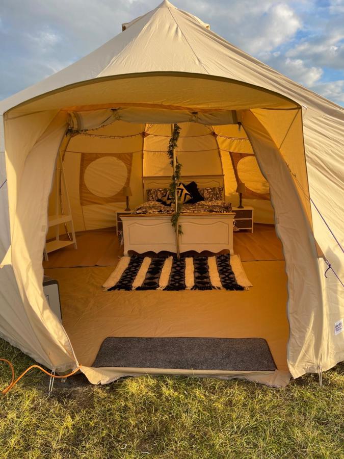 Impeccable 1-Bed Bell Tent Near Holyhead Villa Екстериор снимка